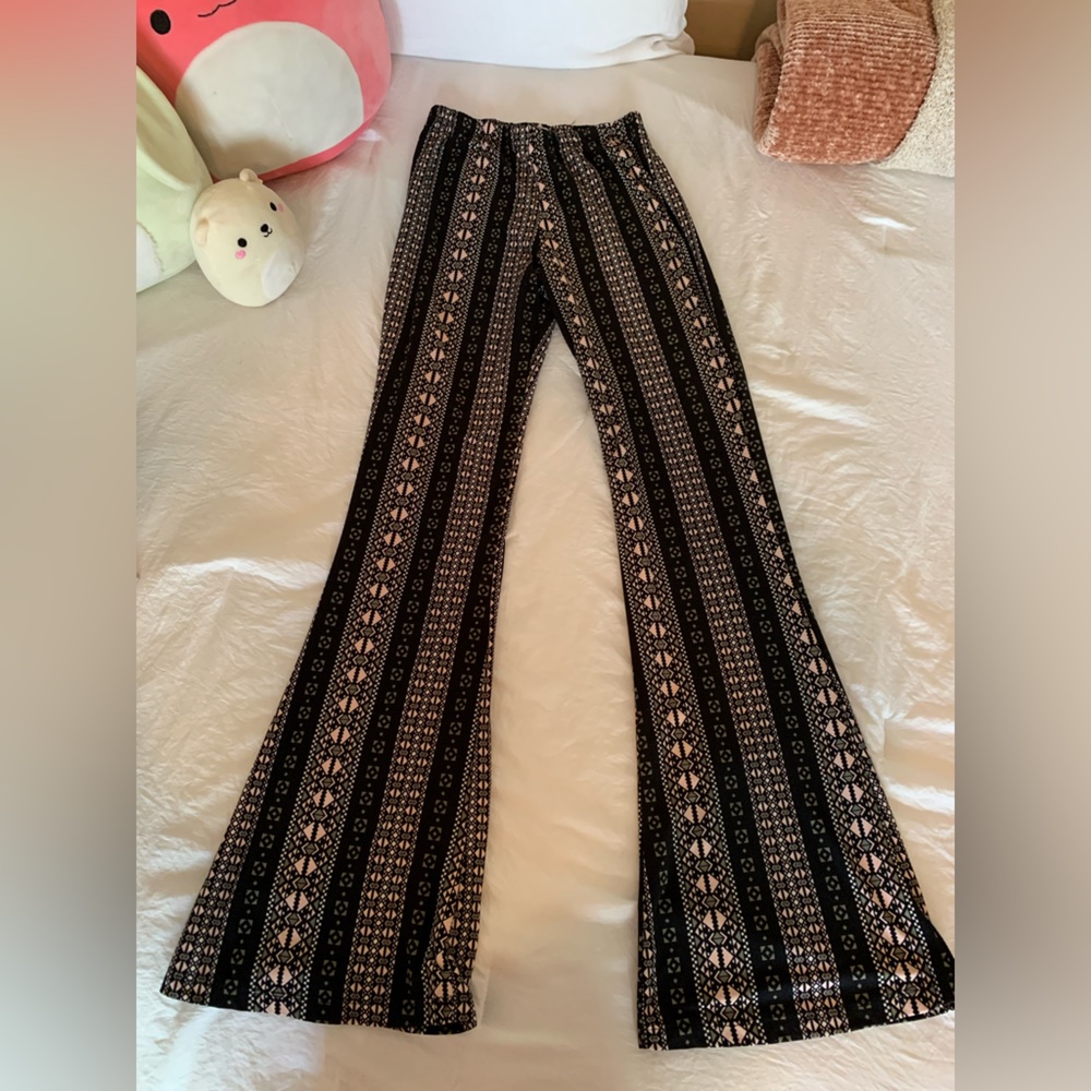 Fit flare yoga pants